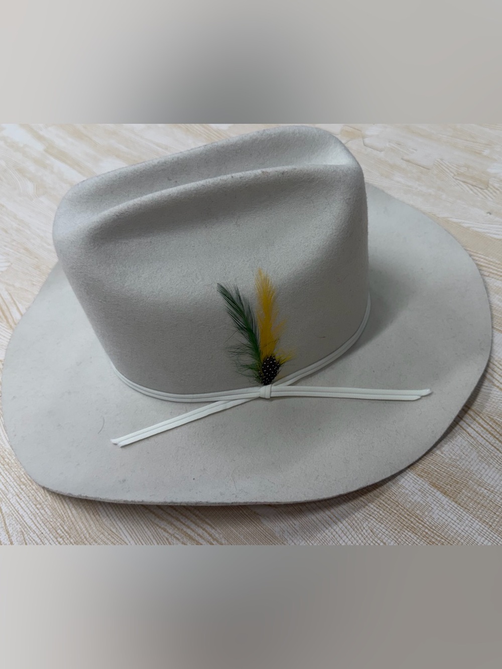 Vintage Smithbilt Calgary White Hat Cowboy Felt Size 7 1/2 Red Satin Lining